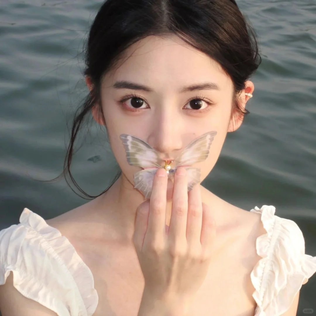 小红书上的劝说背后，违法吗？如何举报？在小红书听劝说违法吗怎么举报